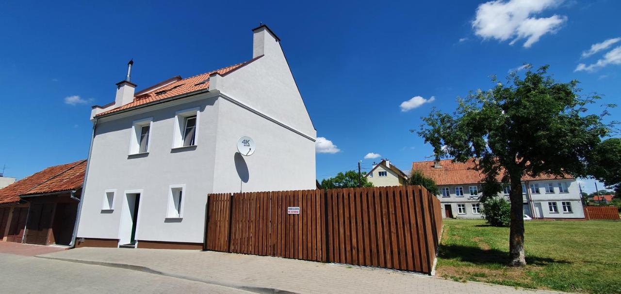 Villa Dom W Miescie Reszel Extérieur photo
